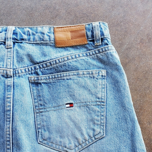 TOMMY HILFIGER VINTAGE DISTRESS JEAN SKIRT - Picture 5 of 8